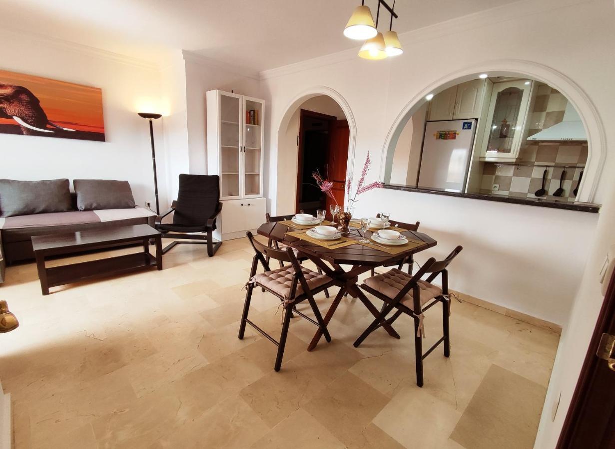 2Bdr Sunny Apartment With Pool And Private Parking In Benalmadena Bagian luar foto