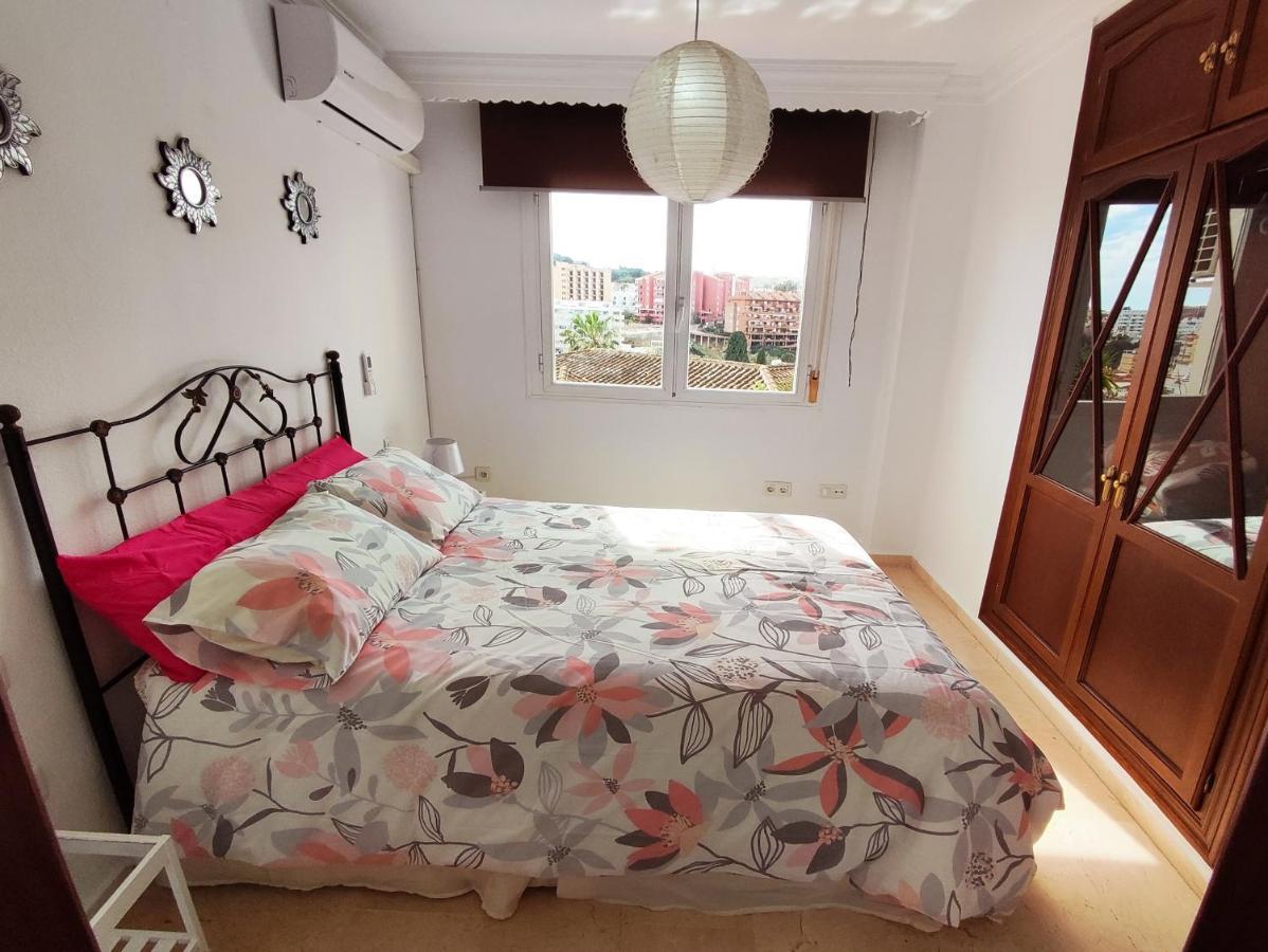 2Bdr Sunny Apartment With Pool And Private Parking In Benalmadena Bagian luar foto