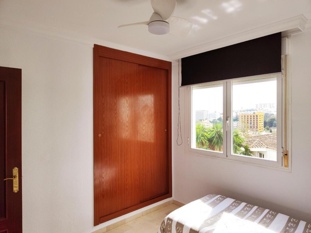 2Bdr Sunny Apartment With Pool And Private Parking In Benalmadena Bagian luar foto