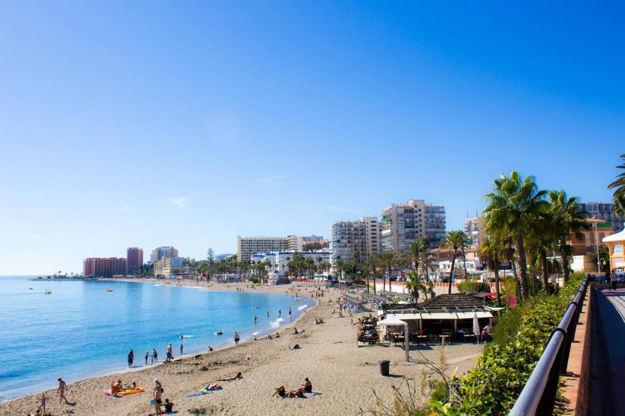 2Bdr Sunny Apartment With Pool And Private Parking In Benalmadena Bagian luar foto