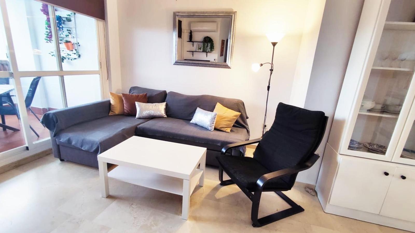 2Bdr Sunny Apartment With Pool And Private Parking In Benalmadena Bagian luar foto