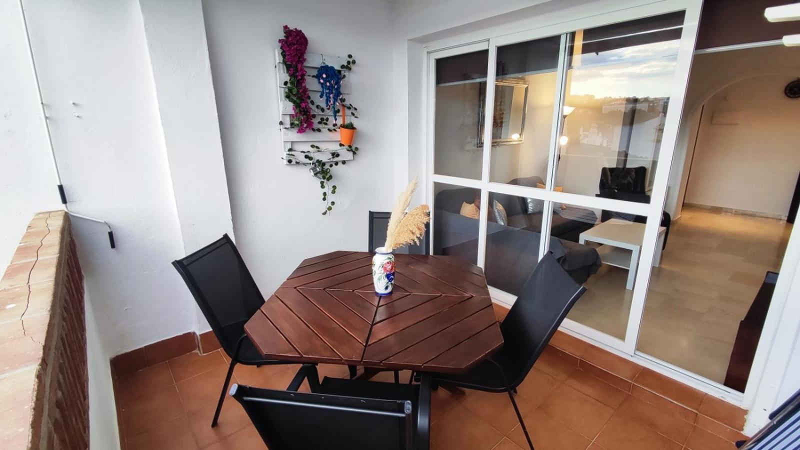 2Bdr Sunny Apartment With Pool And Private Parking In Benalmadena Bagian luar foto